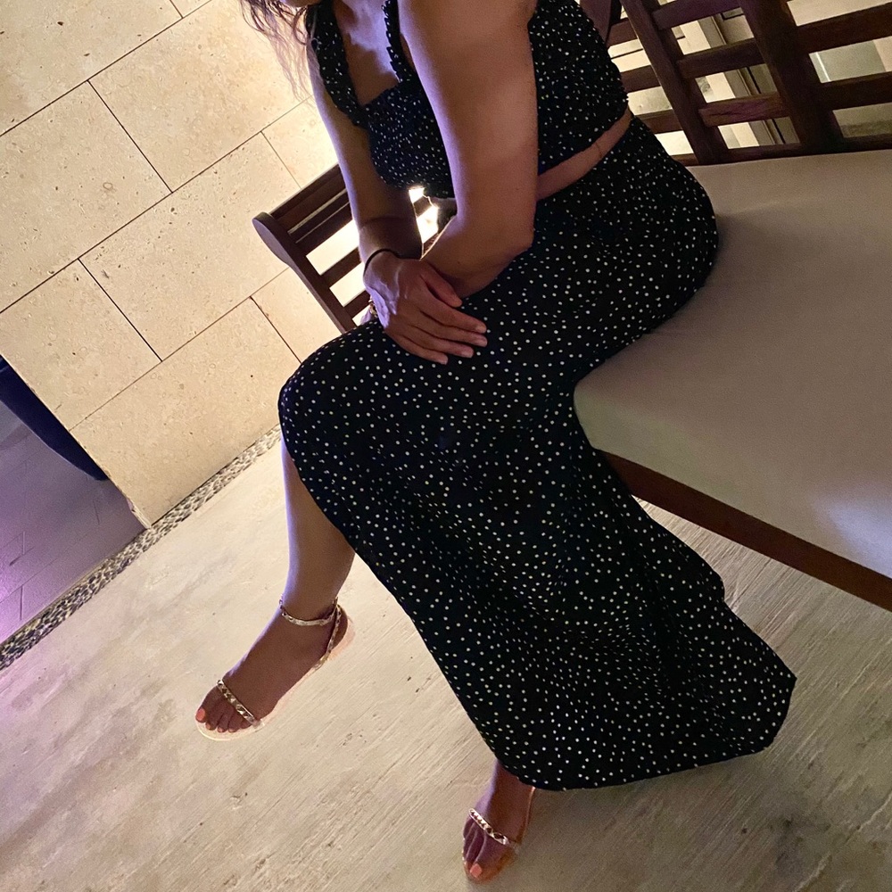2 Piece Skirt set - Picture 2 of 5